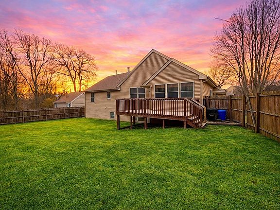 2nd image of 3833 Pepper Dr