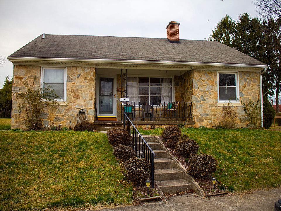 1st image of 209 South St