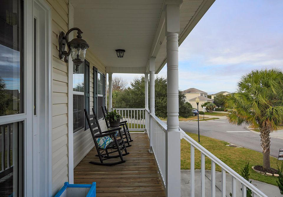 1st image of Clearspring Dr