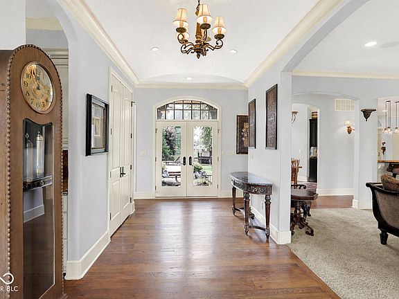 4th image of 8581 Hunt Club Rd