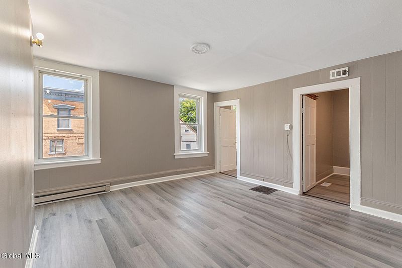 3rd image of 1302 5th Avenue