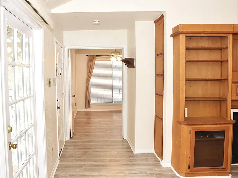 2121 El Paseo St #2000 — Photo 5