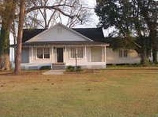 3308 Taylor Farm Rd, Blackshear, GA 31516