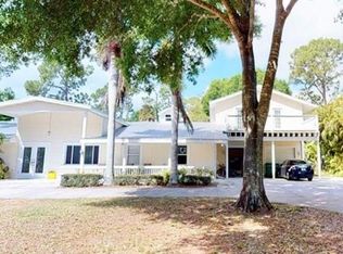 597 Lakeland Ave, Naples, FL 34110