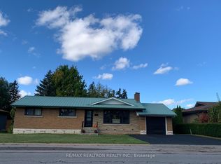 3533 Dorchester Rd, Niagara Falls, ON L2J 3A4