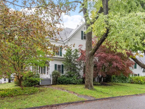 27 Cherry St, Gardner, MA 01440