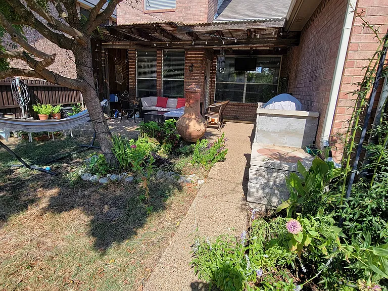 1307 Heather Brook Dr — Photo 25