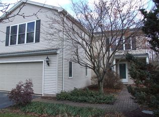 30 Heritage Dr, Cheshire, CT 06410