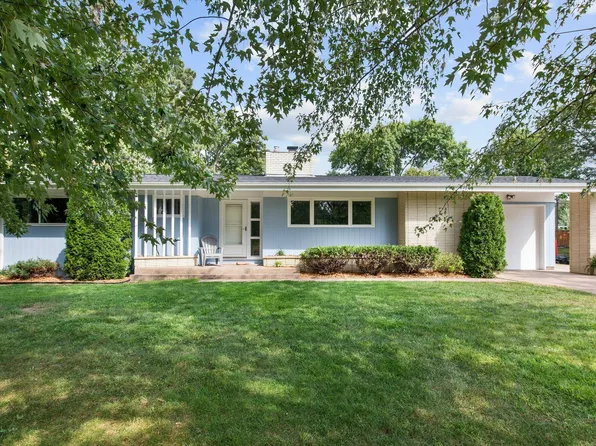 832 Cypress St S, Cambridge, MN 55008