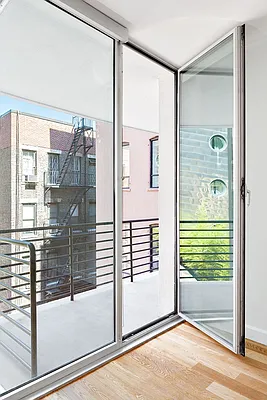 Rented by Compass | media 62