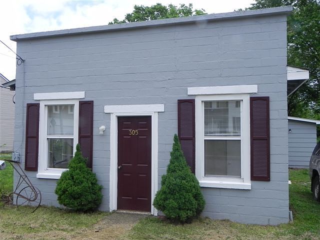 1st image of 305 N Franklin St