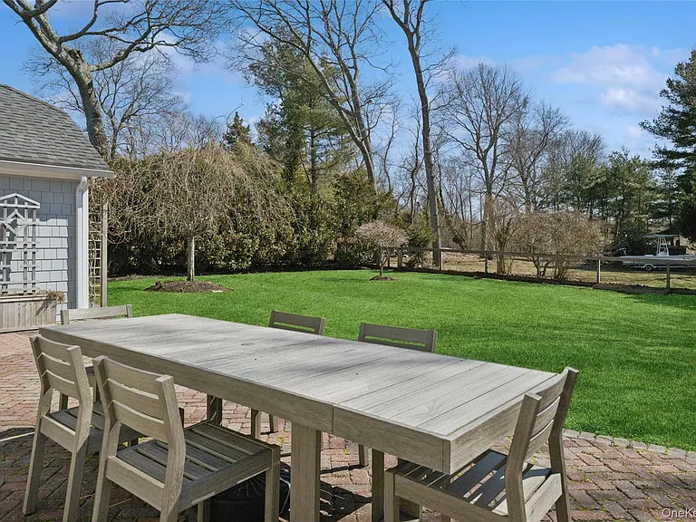 250 Oak Rd — Photo 19