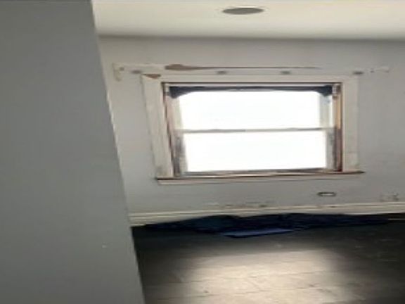 5th image of 1744 N 75th Ave