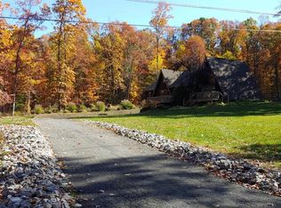 15 Vince Julia Ln, Womelsdorf, PA 19567