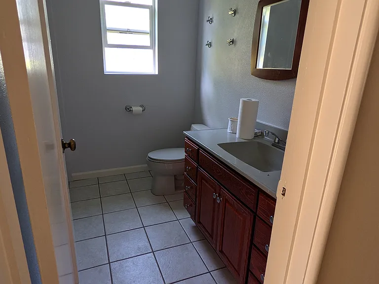 207 Benson Ave — Photo 12