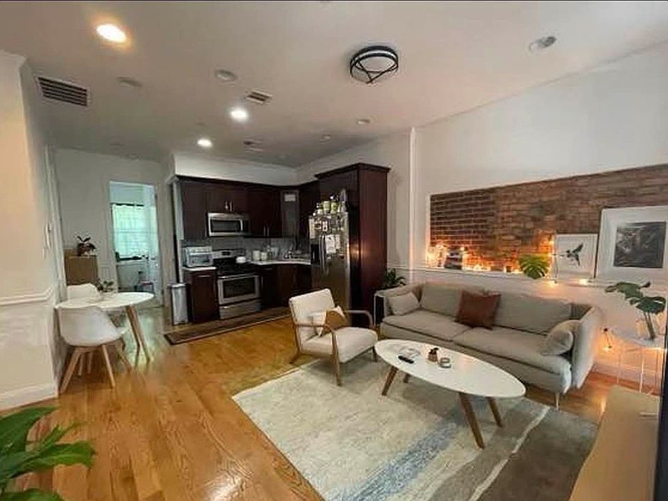 1st image of 320 Greene Ave APT 2