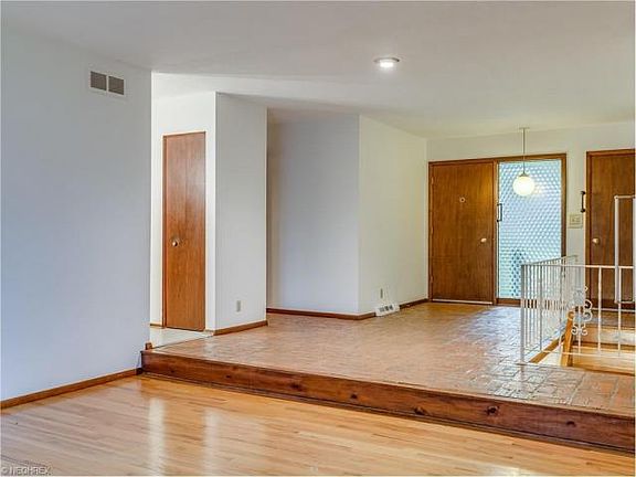 4th image of 2555 Congo St