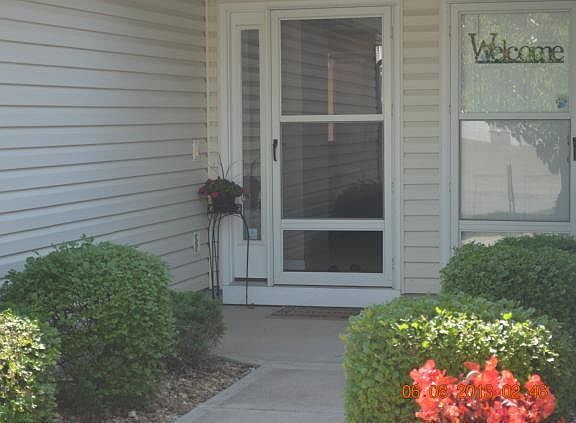 2nd image of 1334 SE Broadway Cir