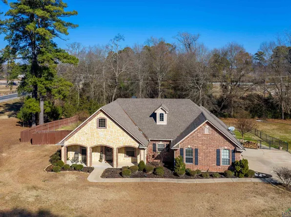 105 Scottsville Xing, Marshall, TX 75672