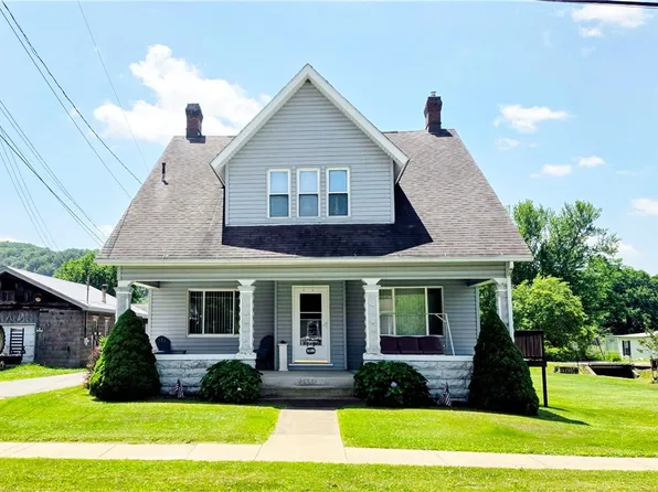 1018 E Main St, Rural Valley, PA 16249