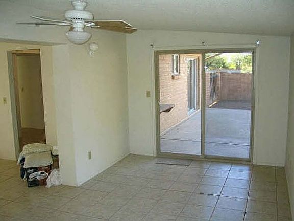 4th image of 10621 E Deerfield Pl