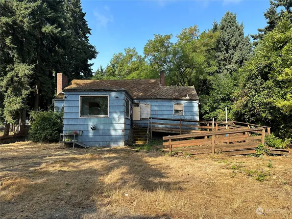 12215 8th Avenue S, Seattle, WA 98168