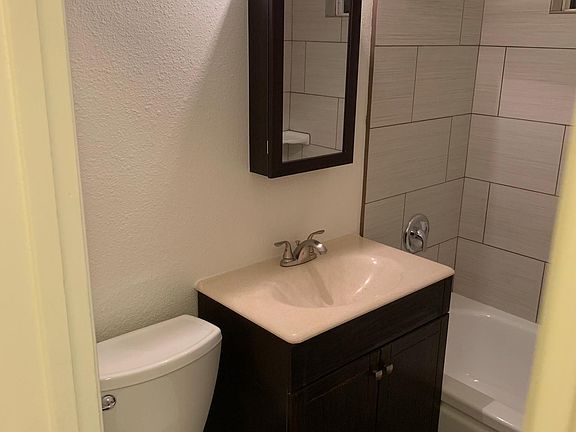 2nd image of 6525 Troost Ave APT 5