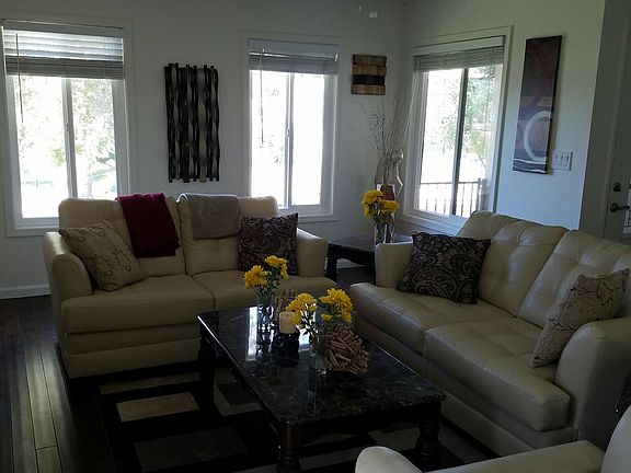 5th image of 2801 Shoreview Cir