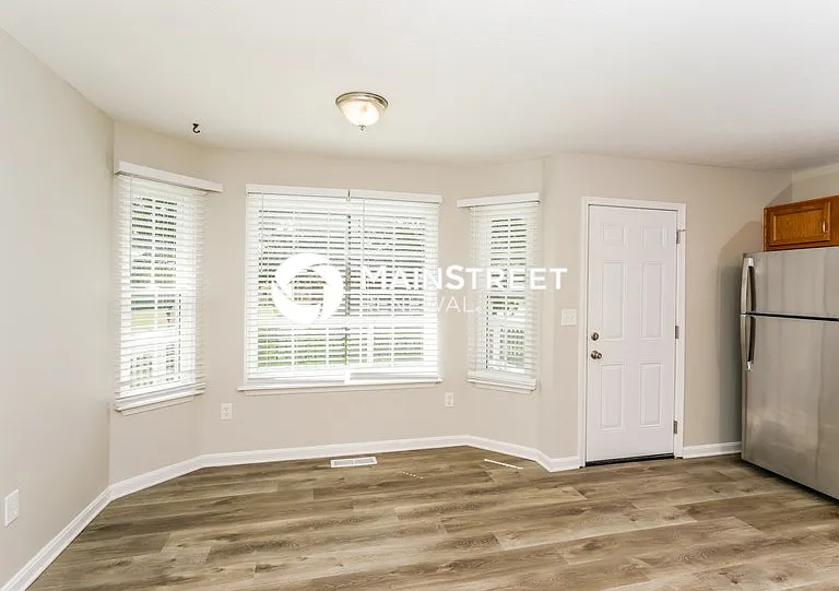 254 Drake Dr — Photo 5