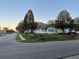 1004 Center St, Manning, IA 51455