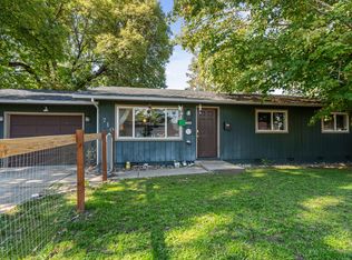 710 SE 12th St, Grants Pass, OR 97526