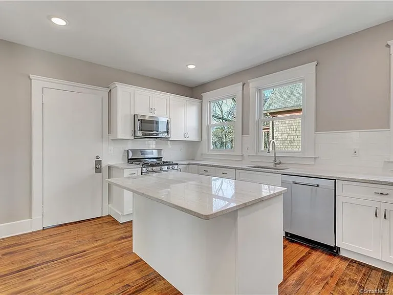 22 Hubinger St #2 — Photo 3