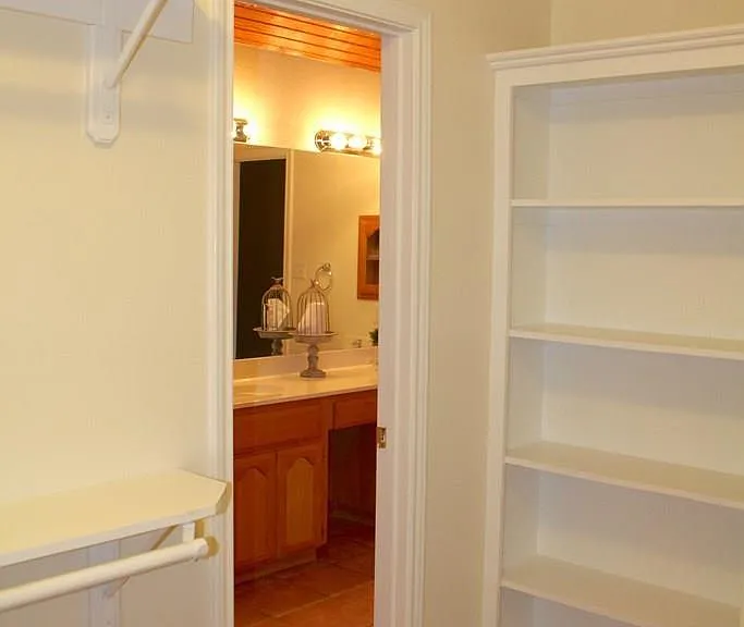 1418 Summerfield Ln — Photo 15