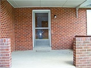 1st image of 2115 Oak St