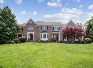 11 Owens Ct, Basking Ridge, NJ 07920