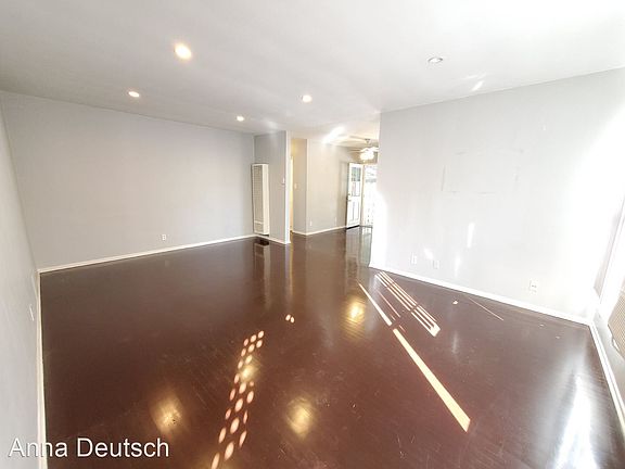 3rd image of 1124 Rexford Dr APT 6