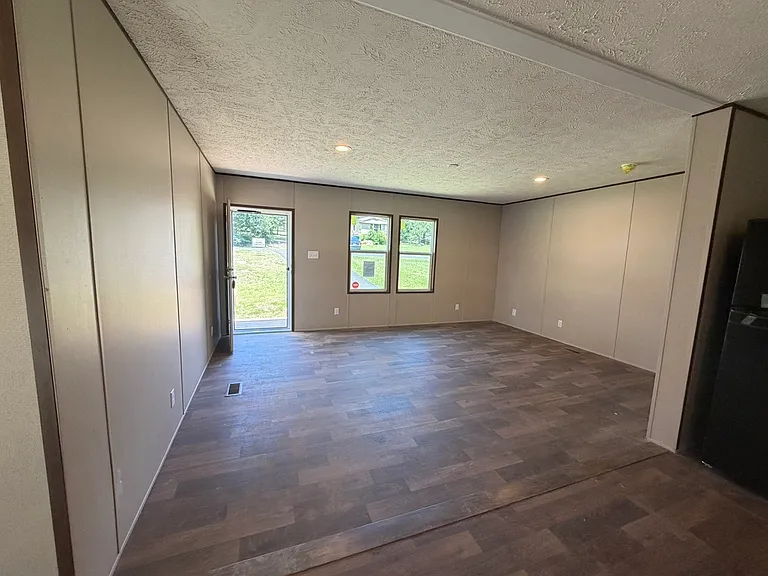 316 Aimee Len Dr — Photo 31