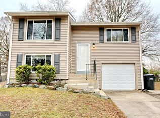 4 Tadcaster Cir, Waldorf, MD 20602