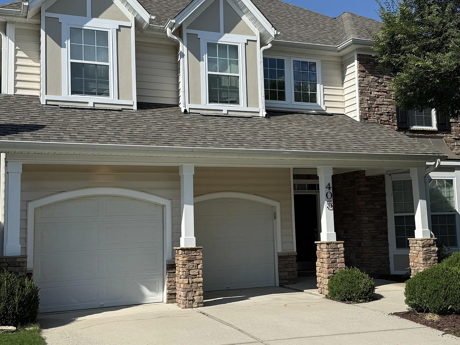 4 bed, 2.5 bath, 2750 sqft, $3,495 — Photo 1