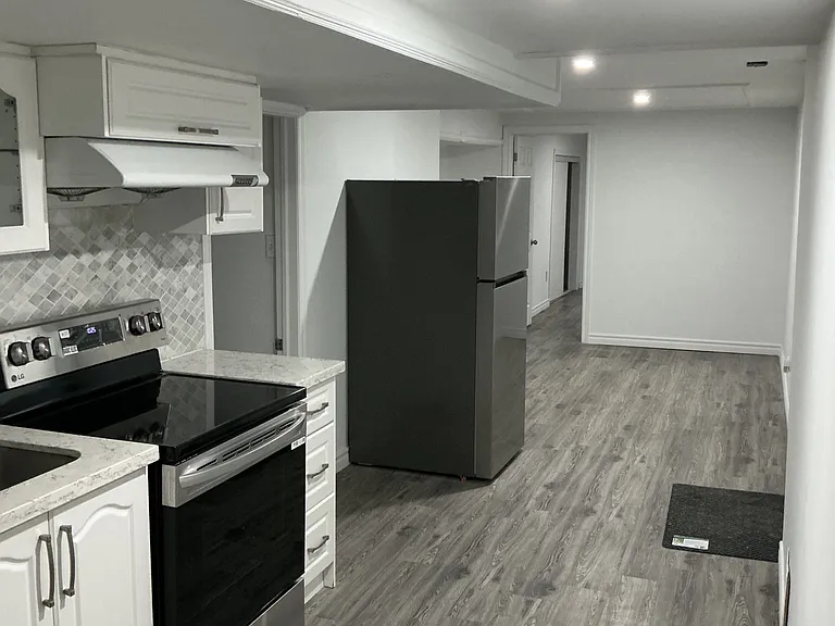 88 Casabel Dr #BASEMENT — Photo 7