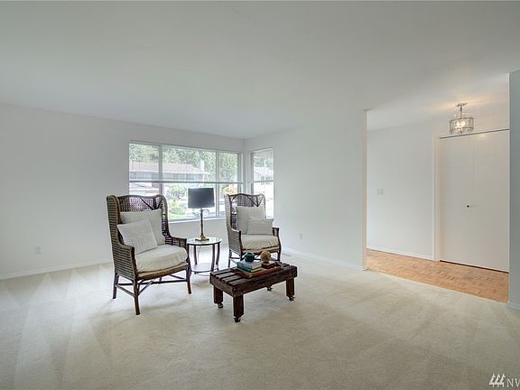 4th image of 11659 NE 155th St
