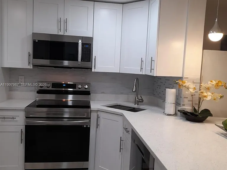 1541 S Ocean Blvd #318 — Photo 9