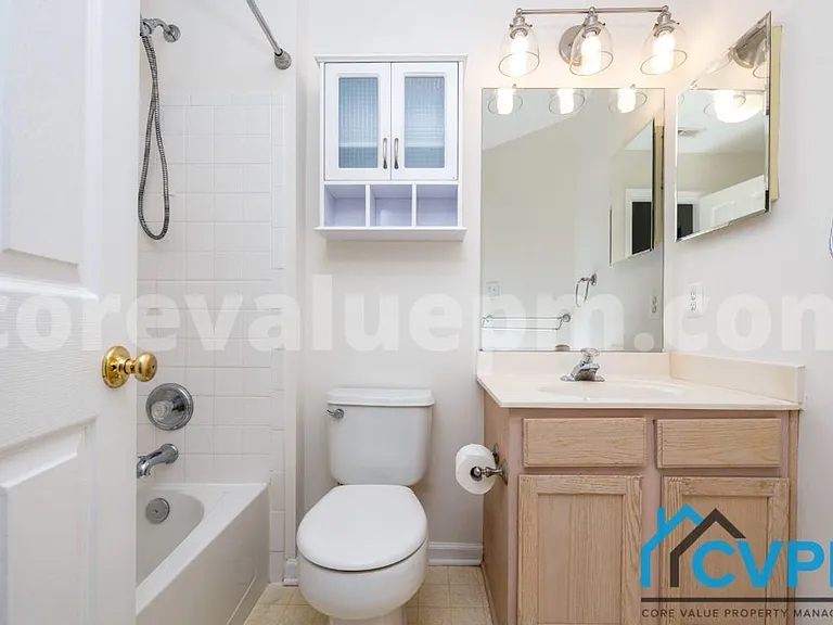 255 Seneca Ter — Photo 21
