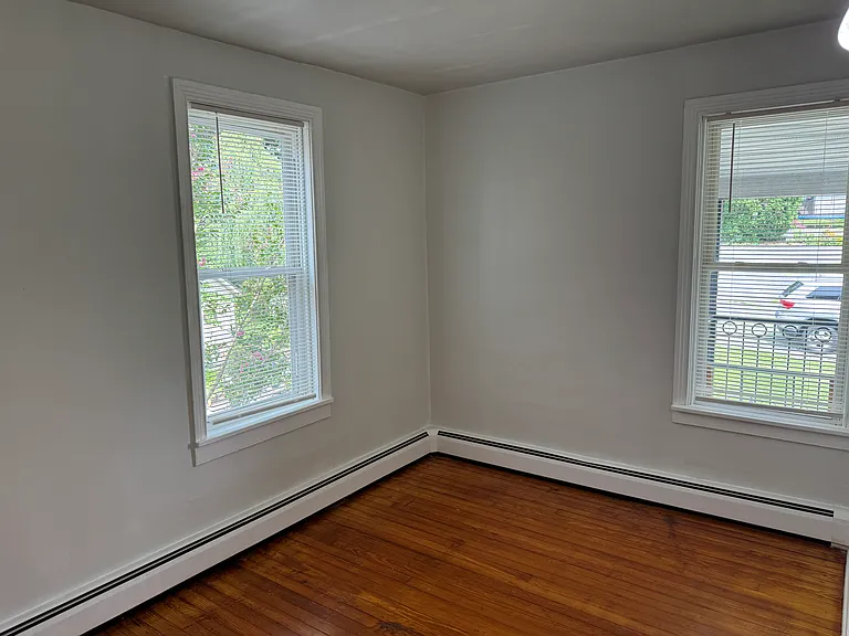 225 W Main St Apt 4 — Photo 7