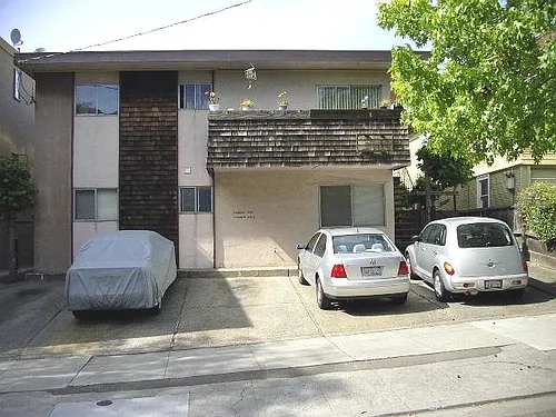 1903 Virginia St #3 Photo 1 1903 Virginia St #3 Photo 1