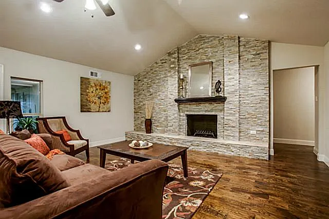 6951 Stefani Dr — Photo 13