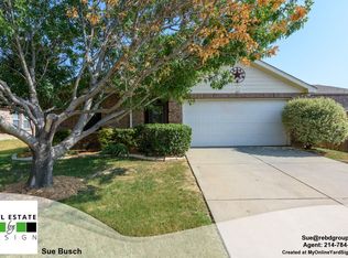 105 Pintail Ln, Sanger, TX 76266
