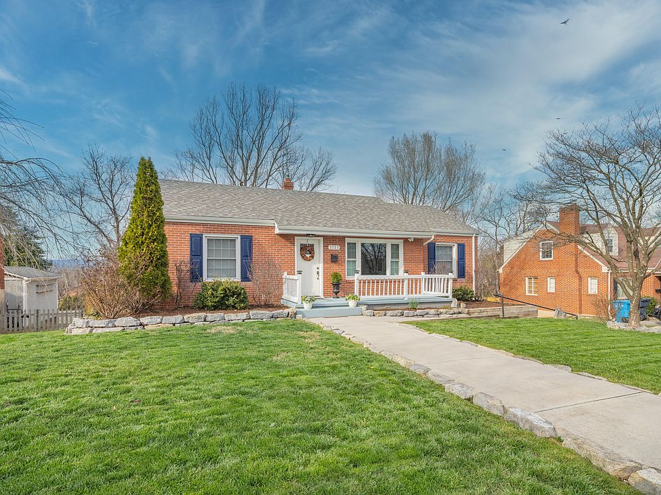 1st image of 2723 Derwent Dr SW