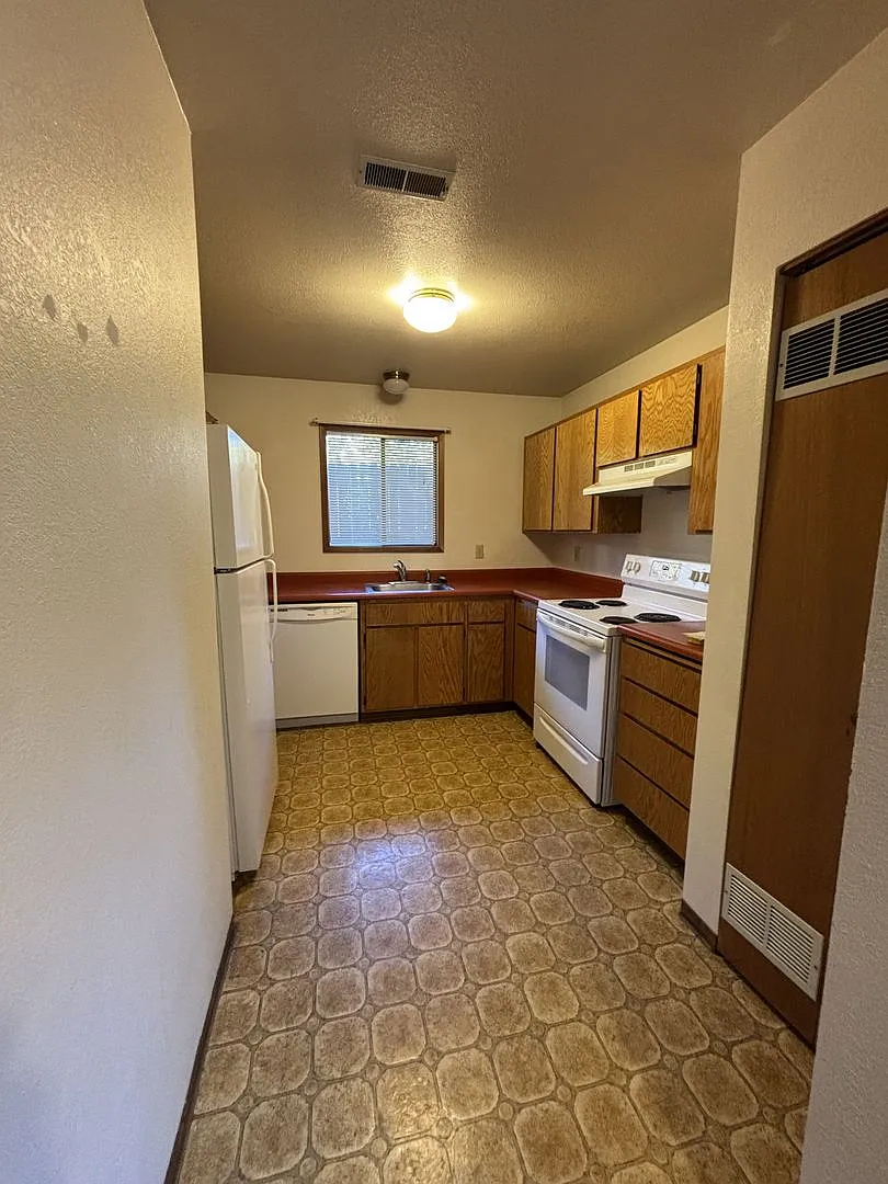 1008 Harrison Street — Photo 3