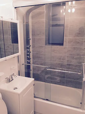 Rented by Oxford Property Group | media 35